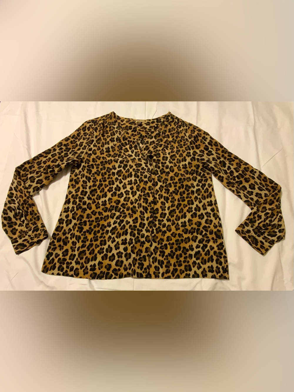 DANA BUCHMAN BLOUSE BROWN/BLACK/BEIGE LEOPARD PRINT ROLL TAB SHIRT SZ 10
